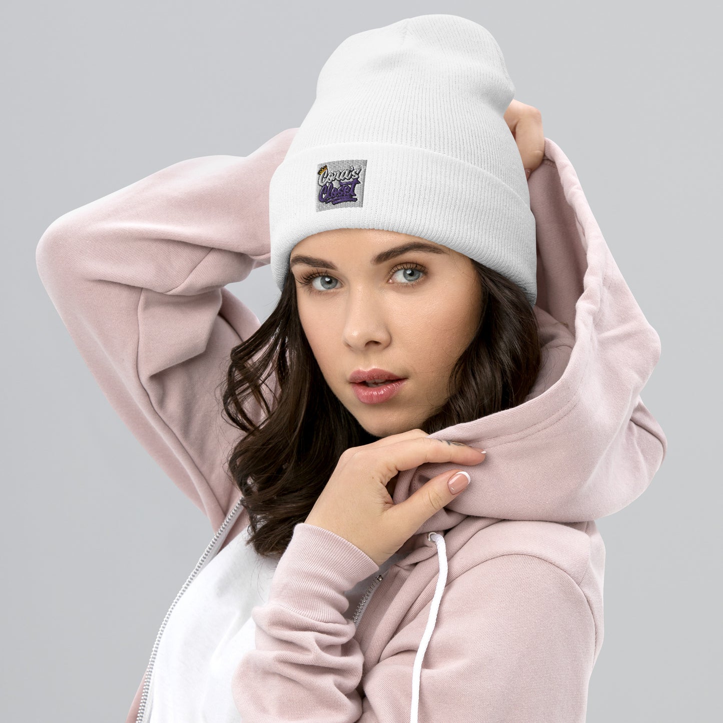 Cuffed Beanie with logo